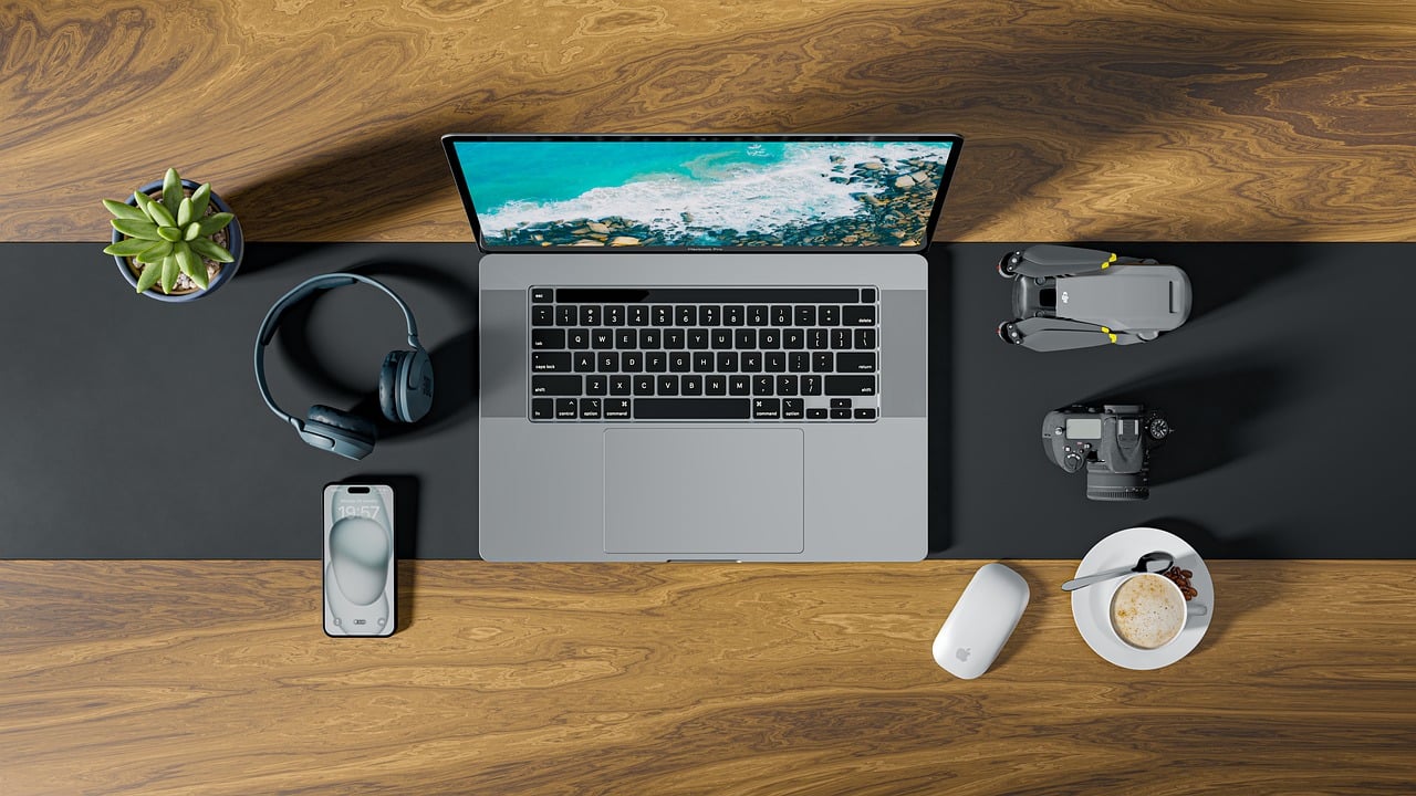 laptop, computer, nature-8573112.jpg